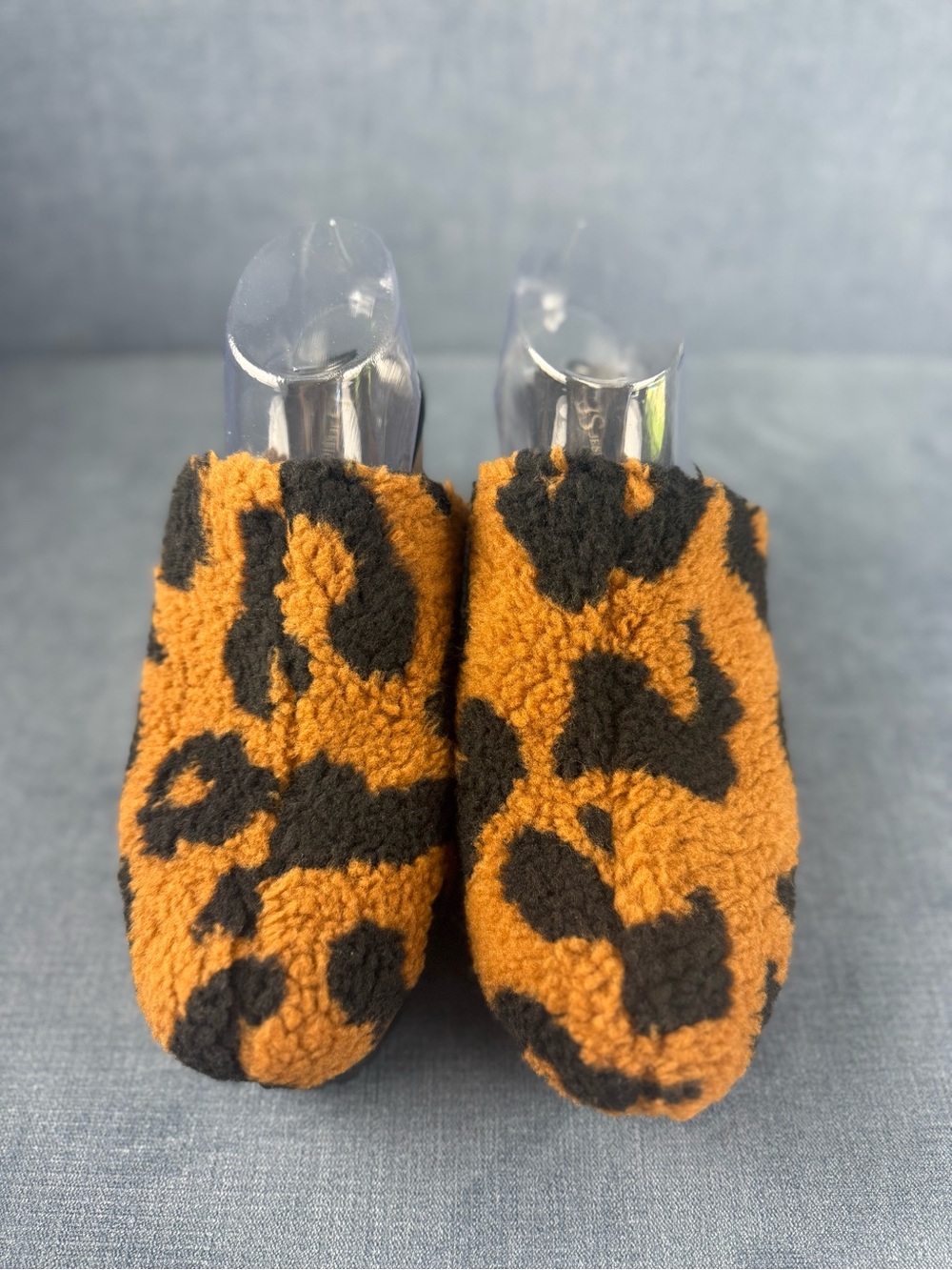 Jessica Simpson Tollia Leopard Print Shearling Wood Block Heel Clogs SZ 9 Chunky - Picture 2 of 11